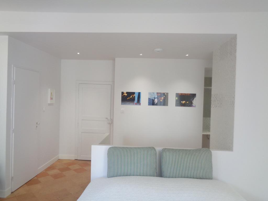 B&B Le Chat Qui Dort Montricoux Room photo